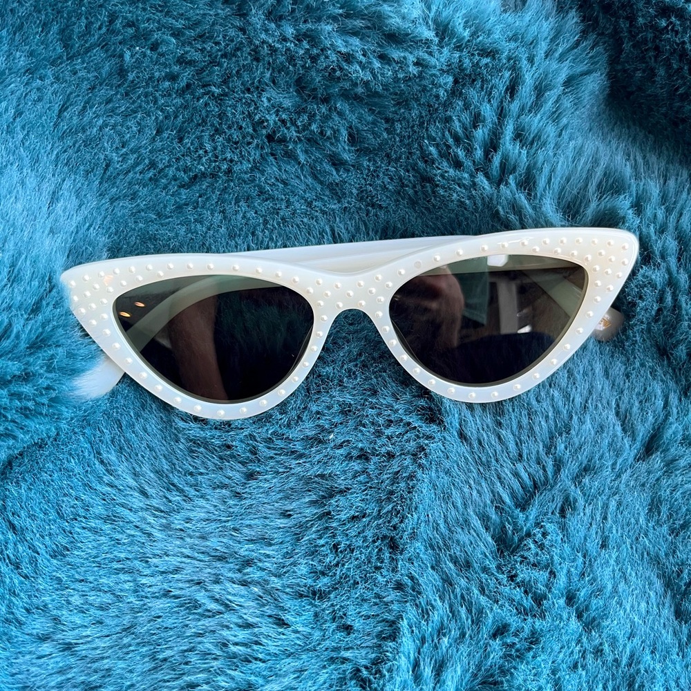 J Crew Bungalow Cateye Sunglasses in Milky Pearl